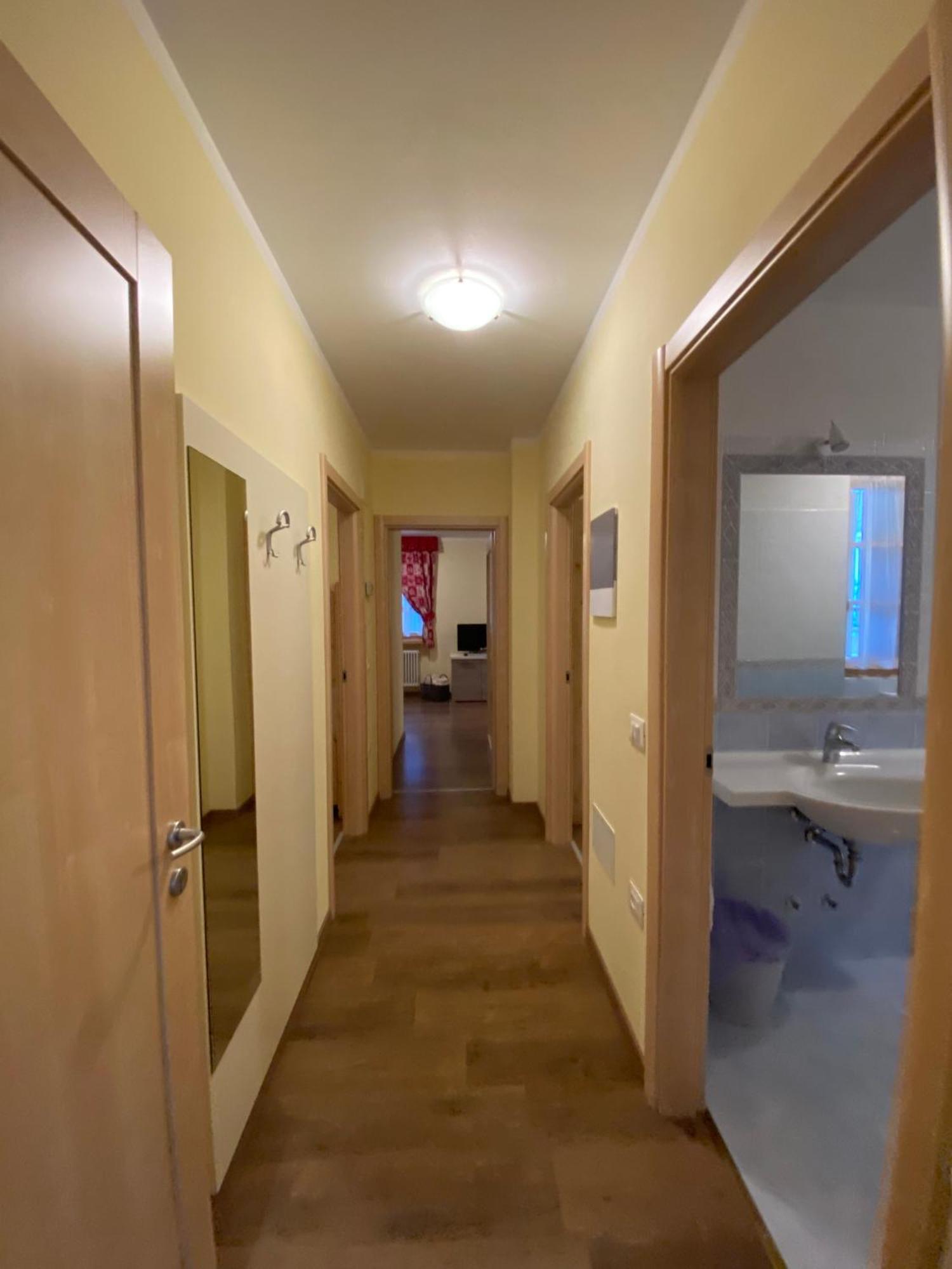 Appartamenti Sissi Commezzadura Exterior foto